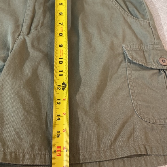 ELGO - High rise cargo shorts. Size 14 - Picture 7 of 7